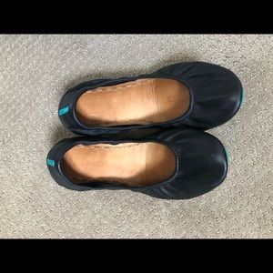Tieks Shoes - Black Tieks Size 9 Tieks Shoes - Black Tieks Size 9